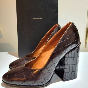 BNIB Dries Van Noten Brown Croc Pumps, size 37
